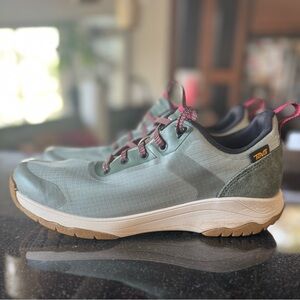 Teva Women’s Hiking Sneakers